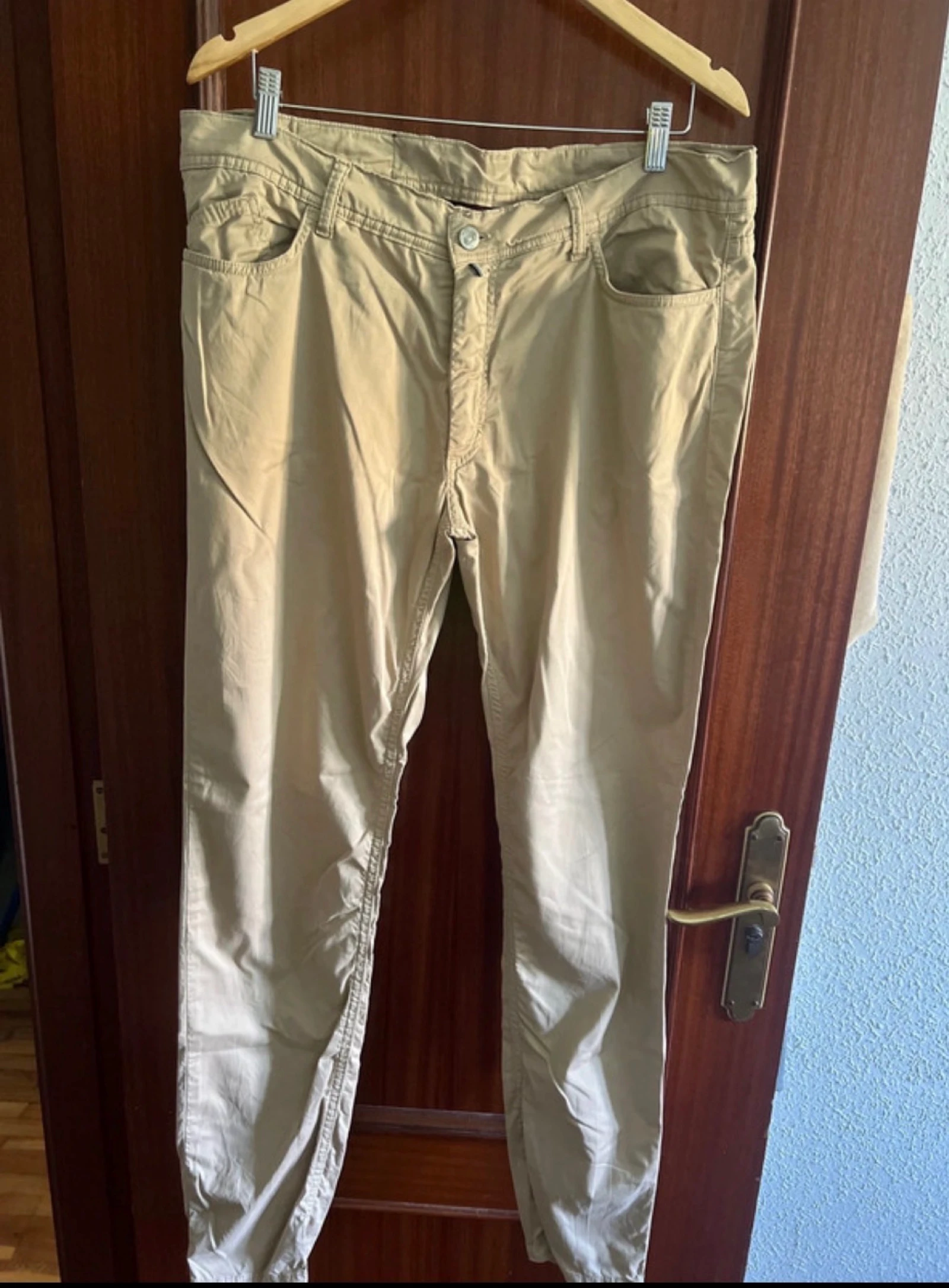 Pantalón beige LBS
